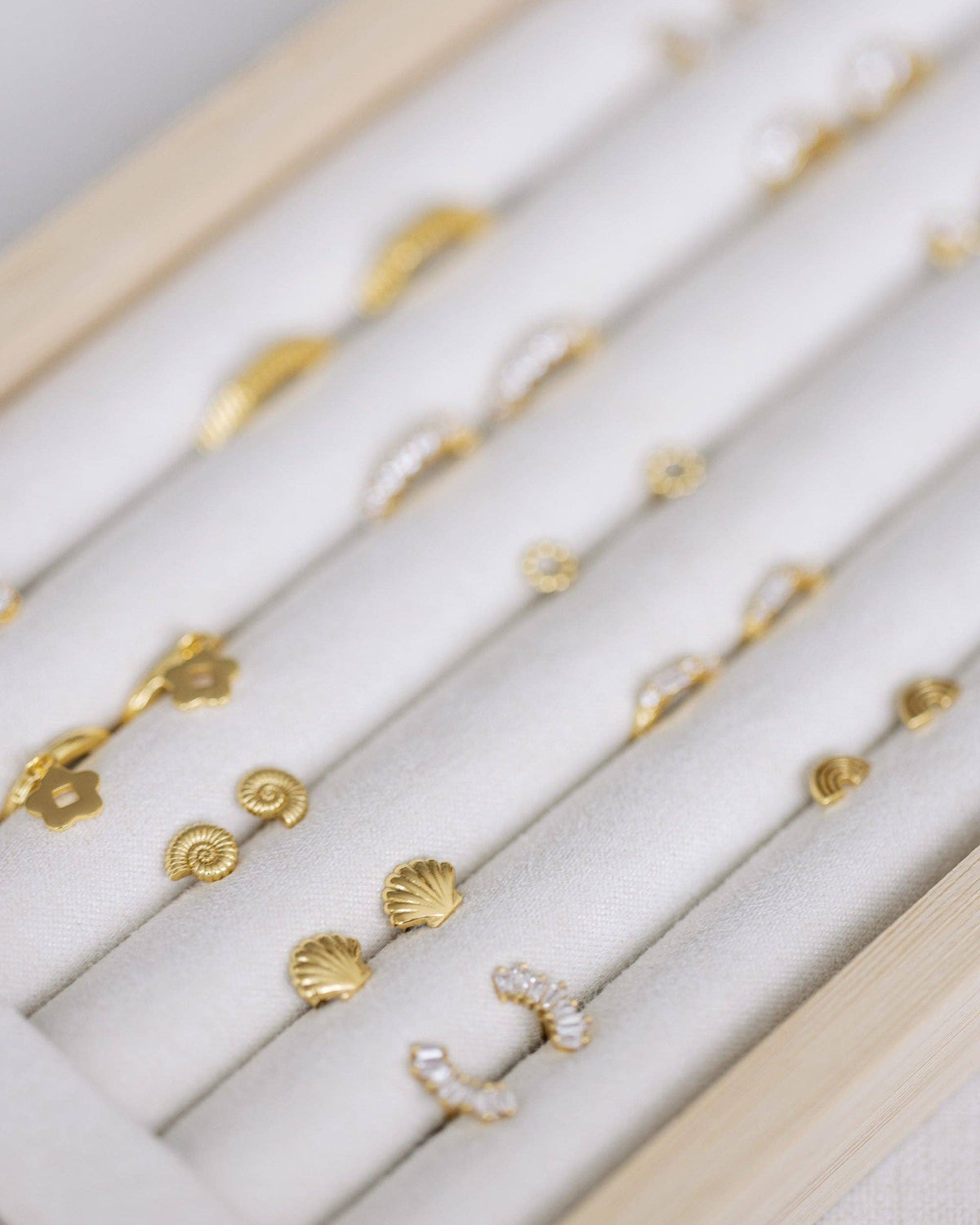 Coast and Cove - Gold Scallop Shell Studs