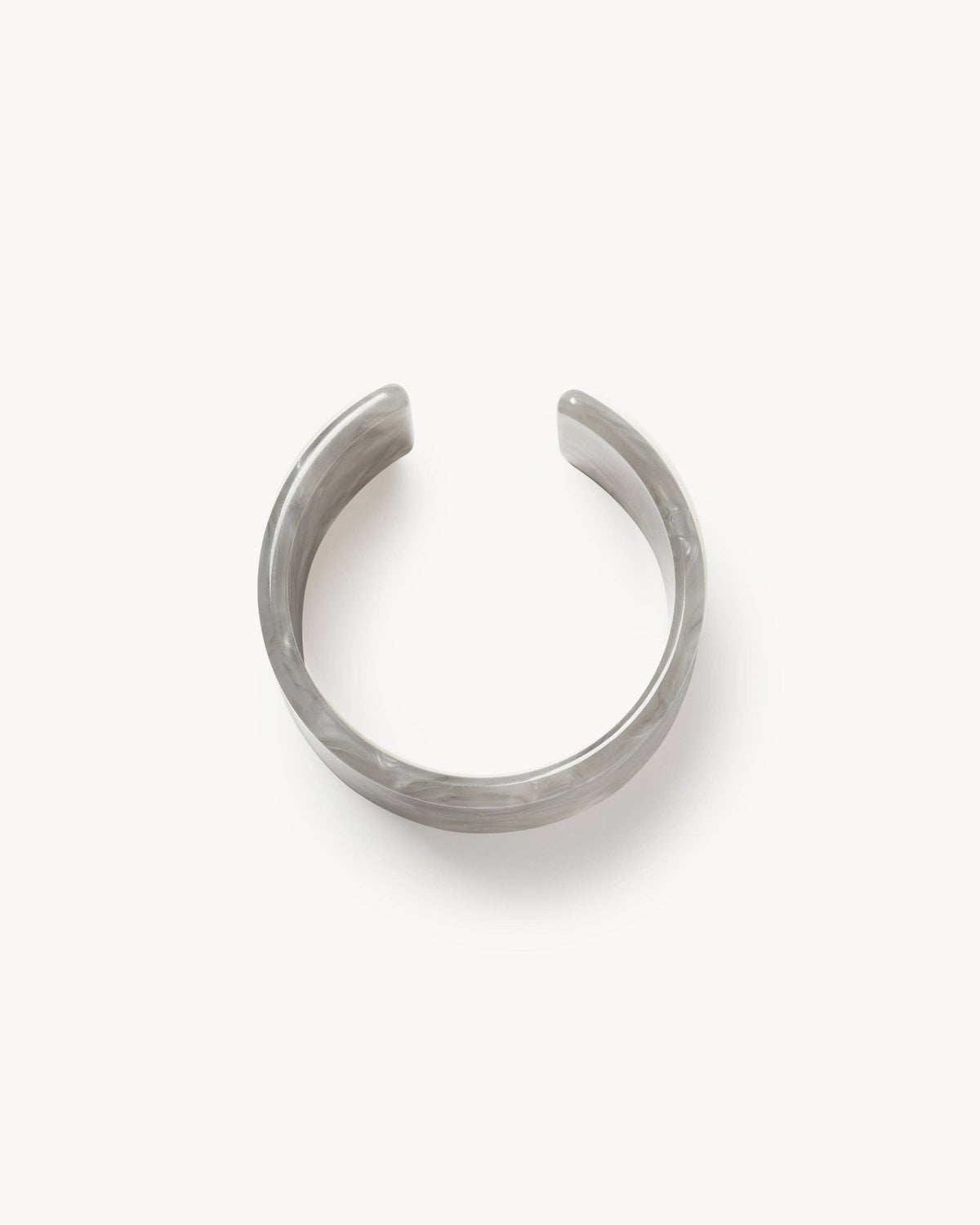 Jumbo Cuff in Grey Shell
