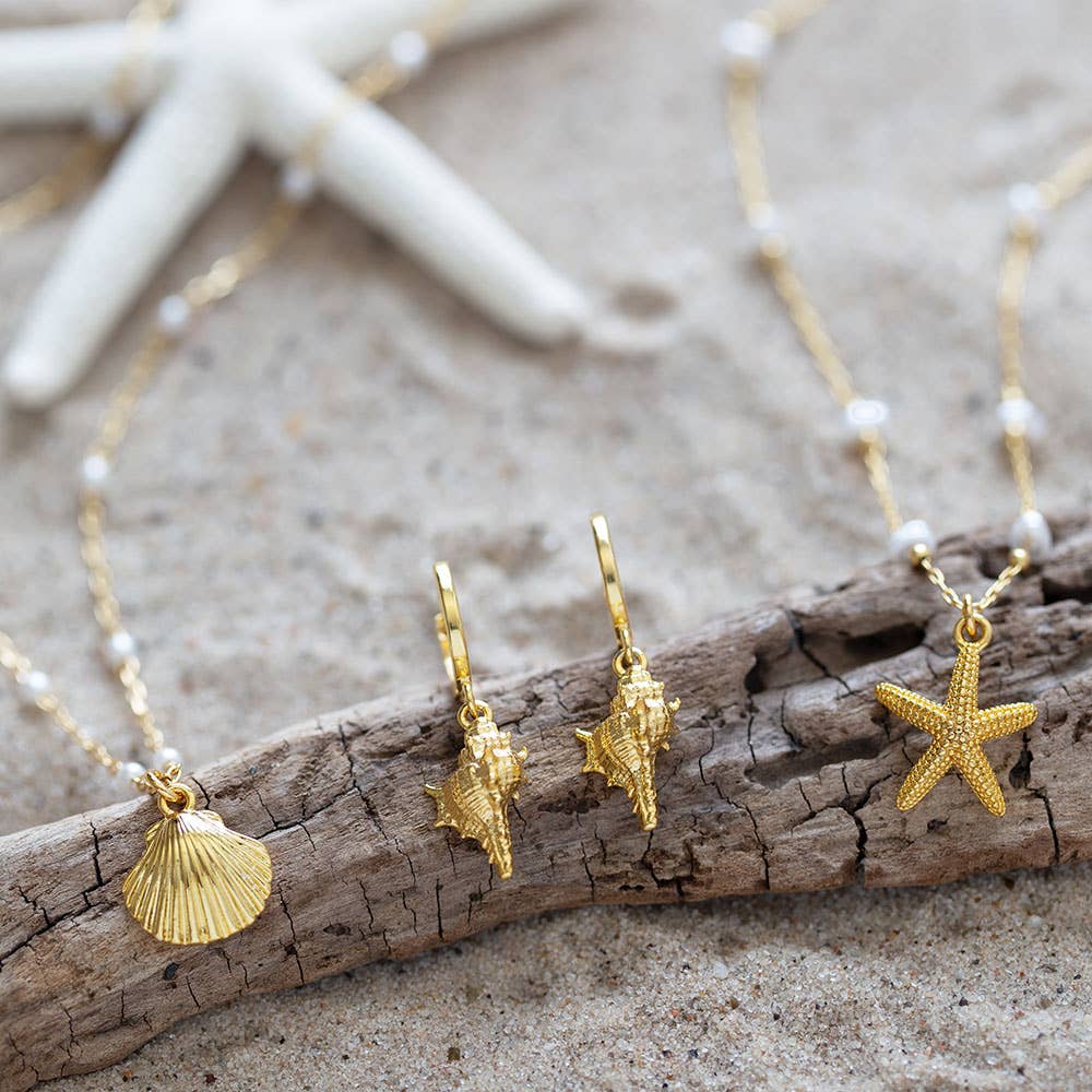 Amano Studio - Scallop Shell and Pearl Station Chain Necklace