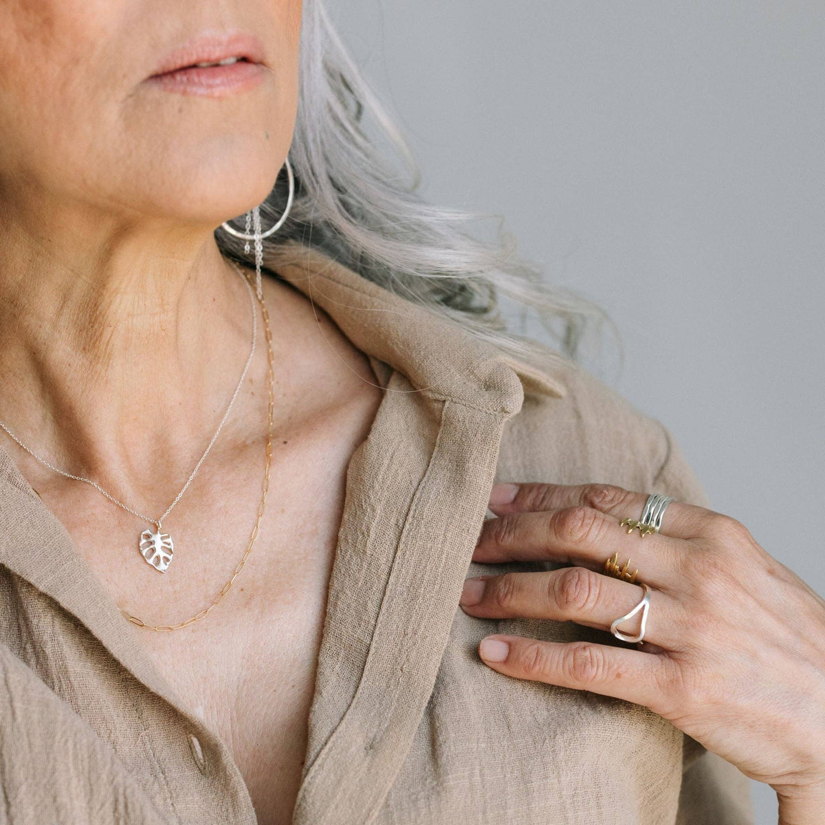 Monstera Necklace