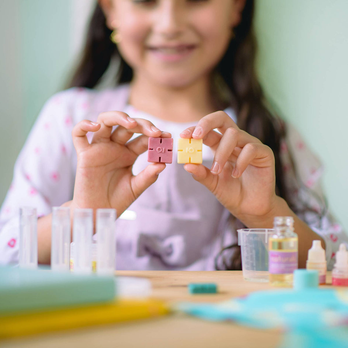 Earthy Good / Kiss Naturals - Case Pack Kiss Naturals DIY Lip Balm Kit (Kids)